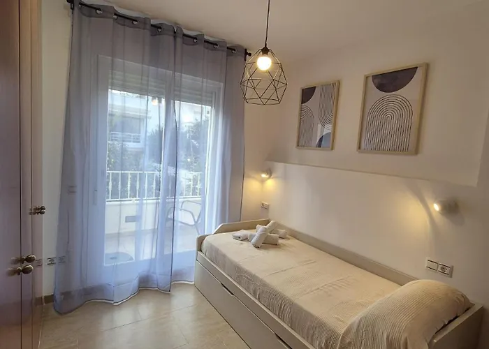 Escobar Plaza * Nerja