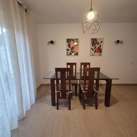 Escobar Plaza Apartament *