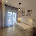 Escobar Plaza * Нерха